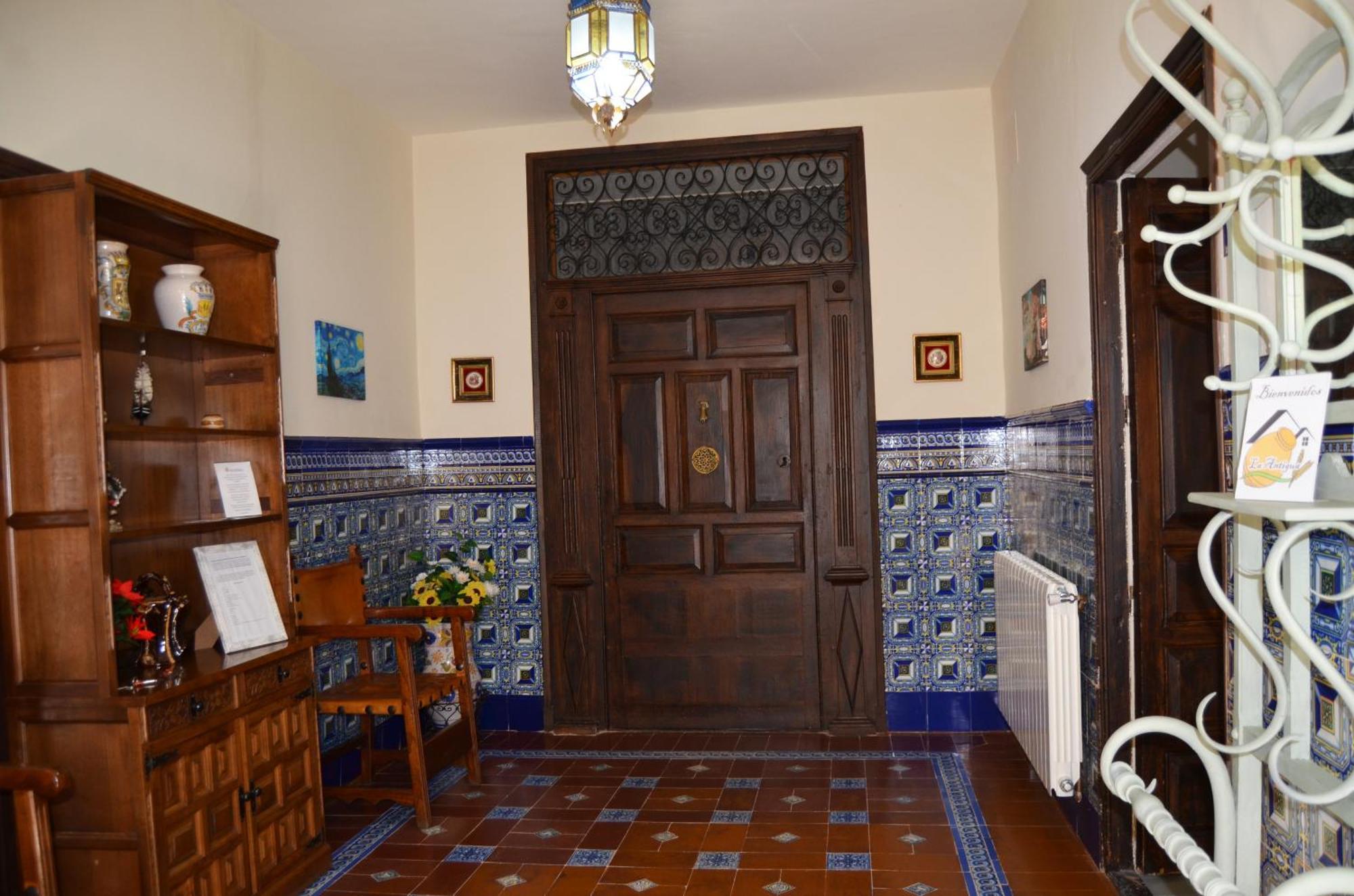 La Antigua, Casa Centrica, Amplio Patio, Piscina Y Barbacoa Villa Campillo de Altobuey Exterior photo